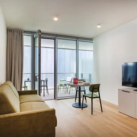 Waterfront Retreat By Wonderful Italy *