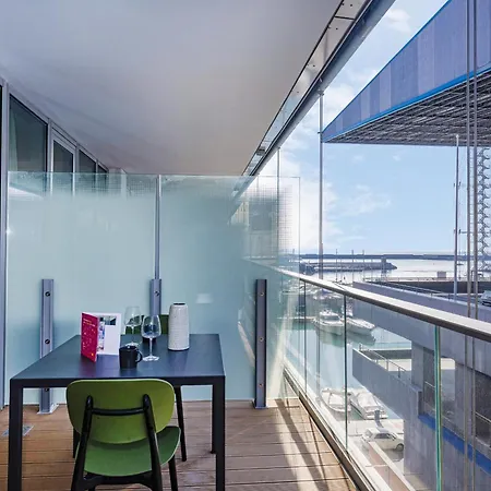 Apartment Waterfront Retreat By Wonderful Italy