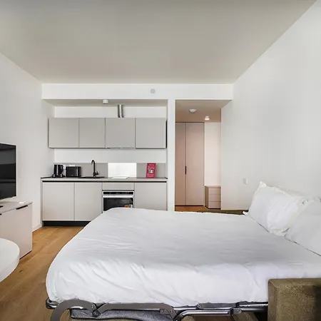Waterfront Retreat By Wonderful Italy 公寓